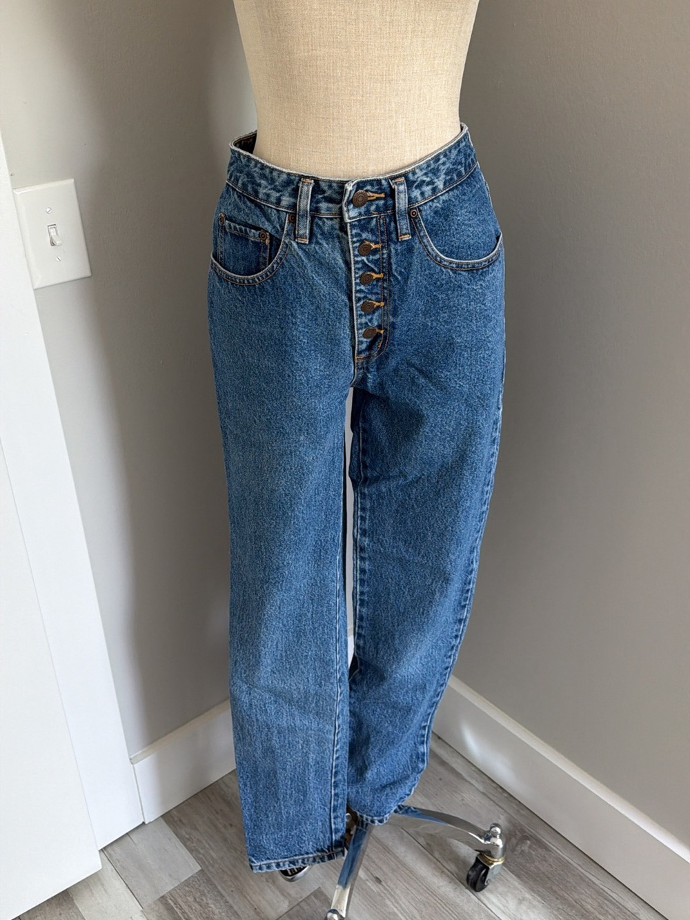 Paris Sport Club Women's Straight Blue Denim Button Fly 5-Pocket Jeans Sz 26